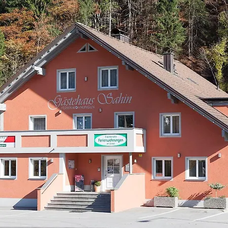 Gaestehaus Sahin By Alpenfeder 아파트 Bartholomäberg